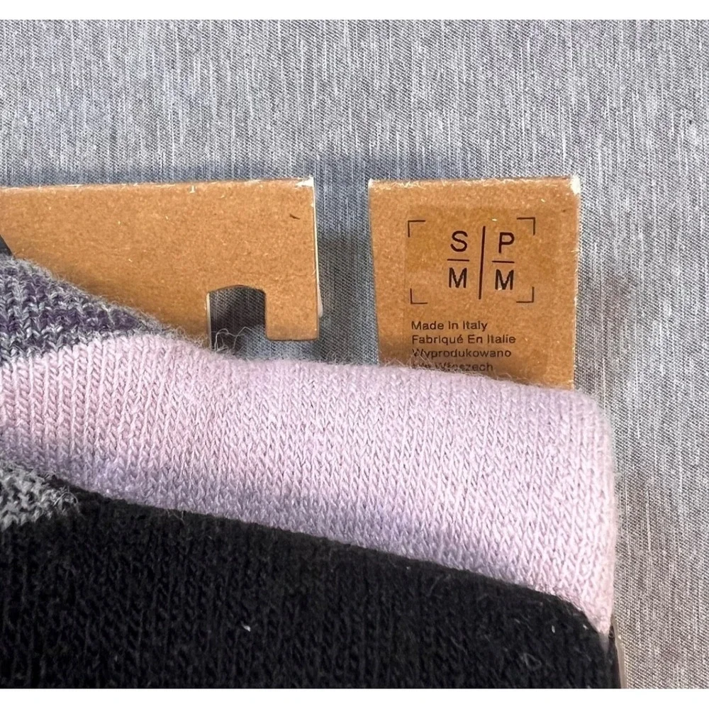 2 pack Burton Womens Weekend Midweight Socks Elderberry Size S/M Ski Hiking Snow